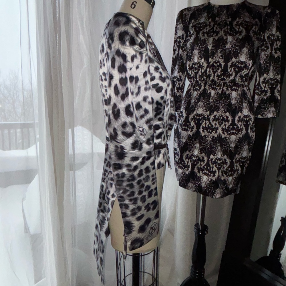 🖤🔥 RARE Thomas Wylde B&W Leopard Tuxedo Jacket | Detachable Tail | Size 6 🤘✨ - Picture 5 of 10